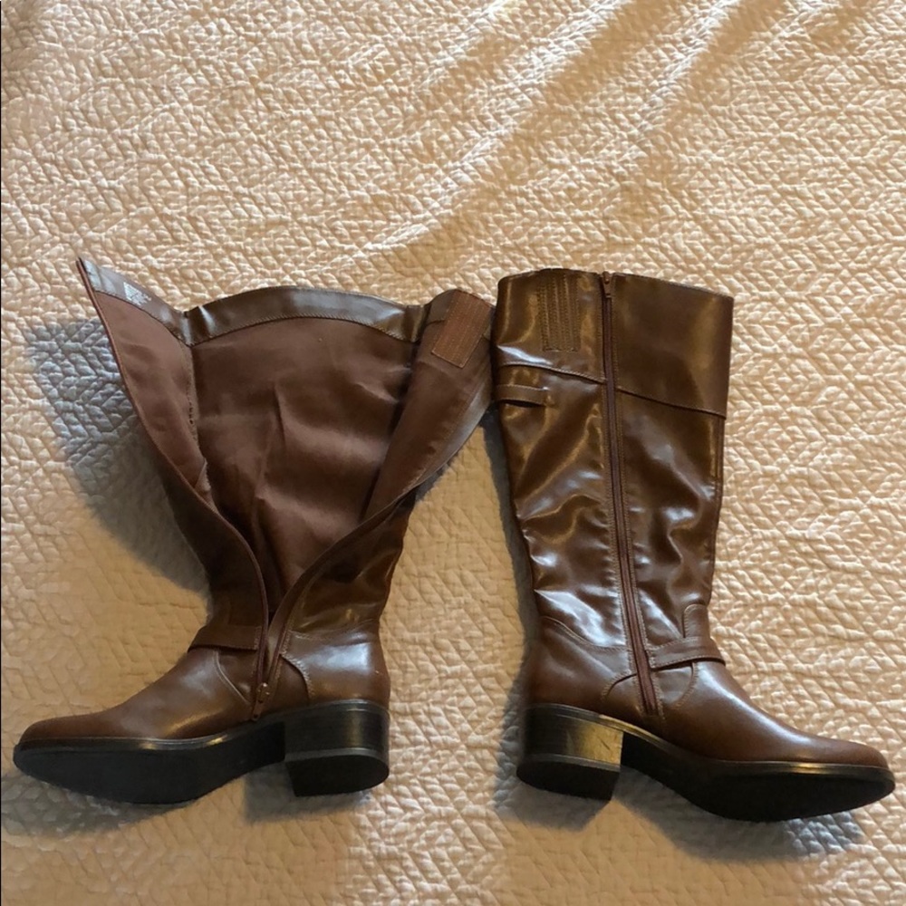 Ladies zip up boots.